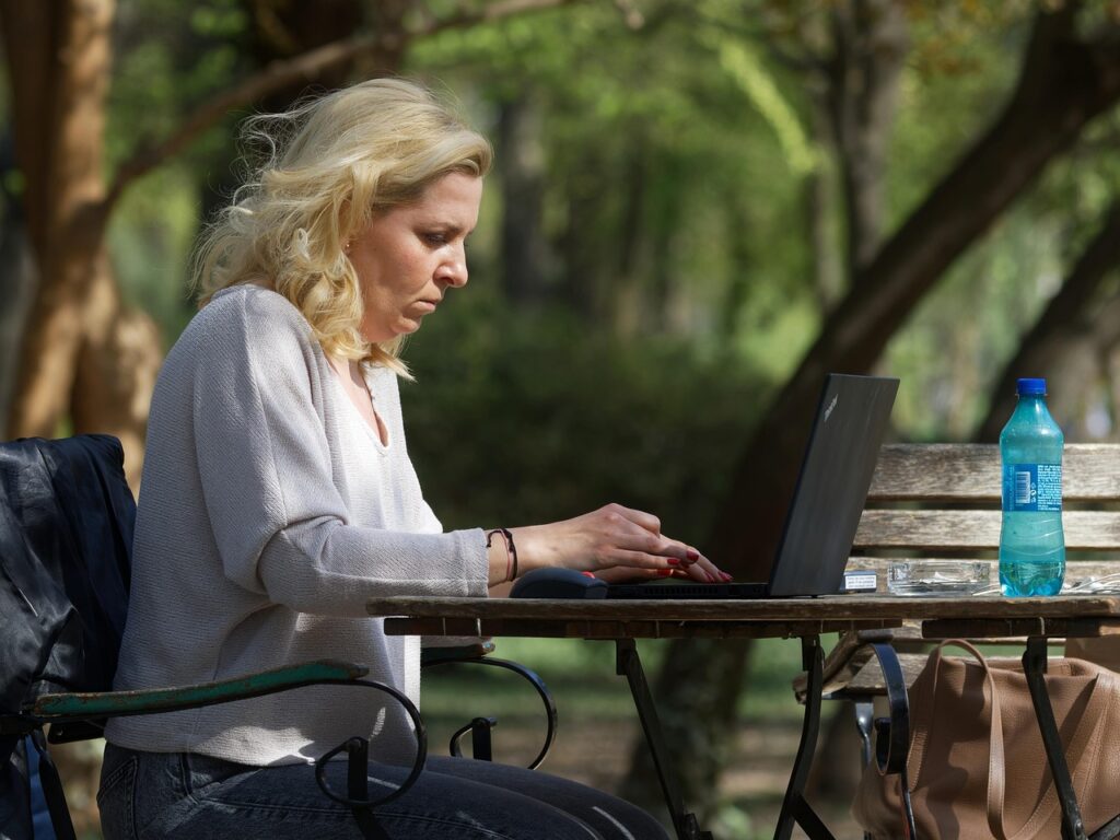 50代のほうれい線対策はどこから始める？